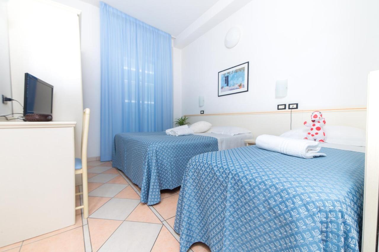 Hotel Elite Cattolica Kültér fotó