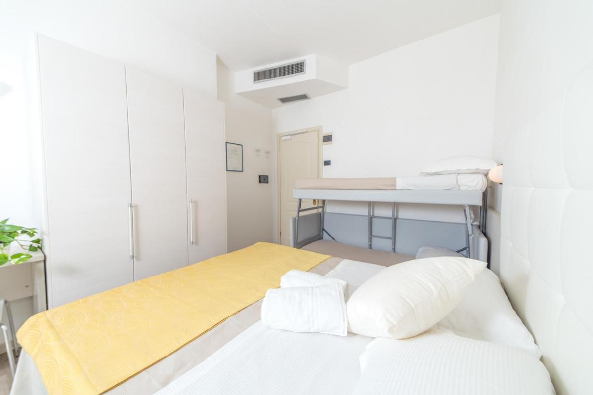 Hotel Elite Cattolica Kültér fotó