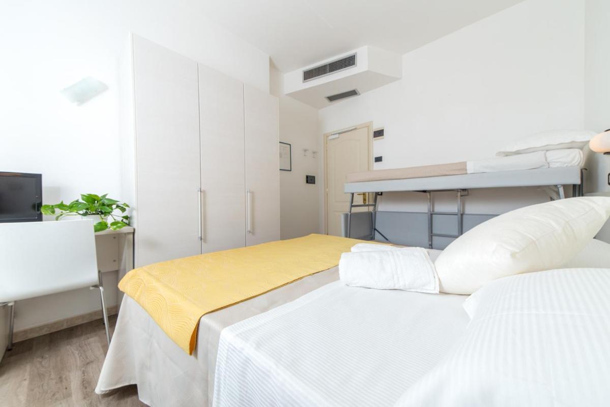 Hotel Elite Cattolica Kültér fotó