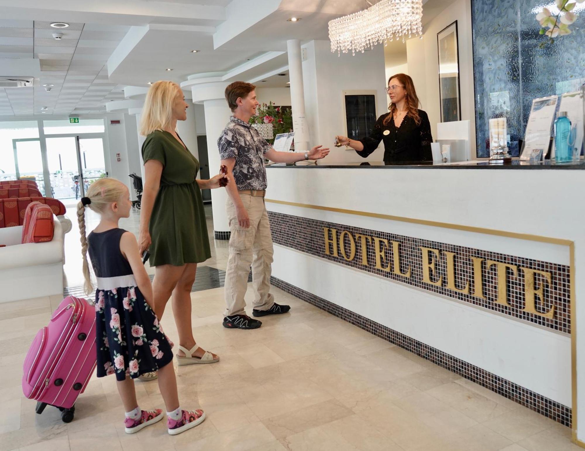 Hotel Elite Cattolica Kültér fotó