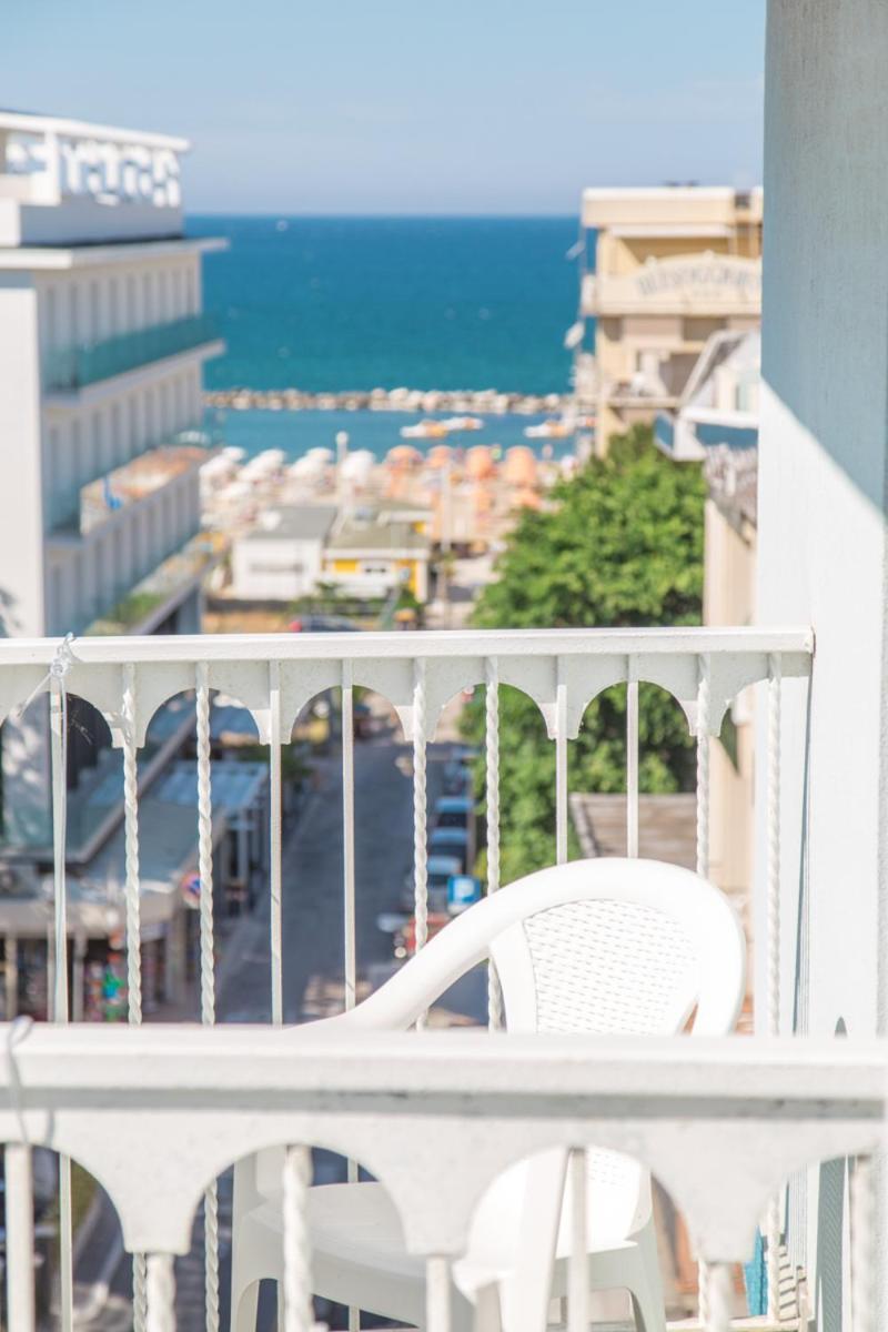 Hotel Elite Cattolica Kültér fotó